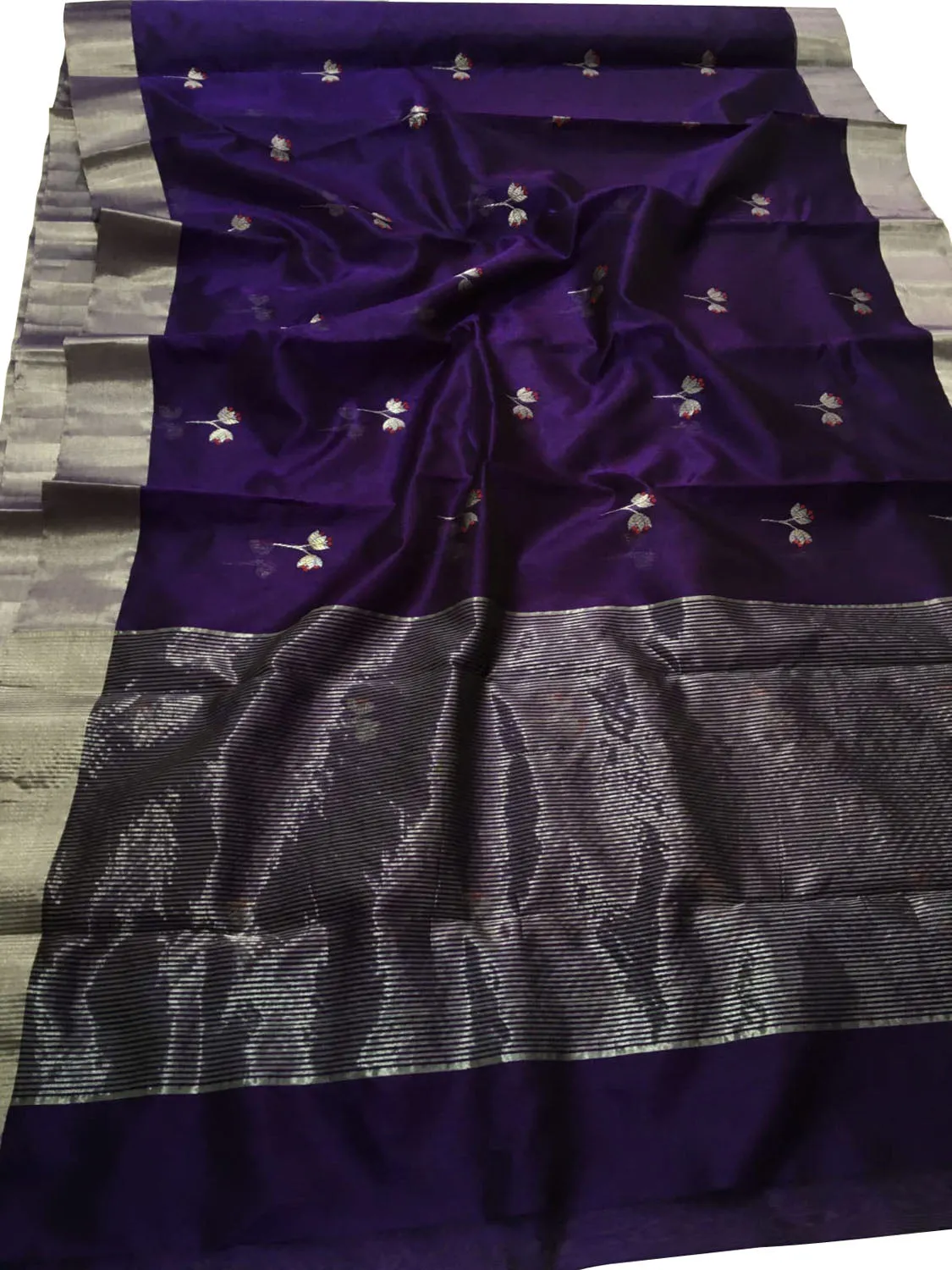 Regal Charm: Elegant Purple Chanderi Handloom Silk Saree, a Timeless Classic